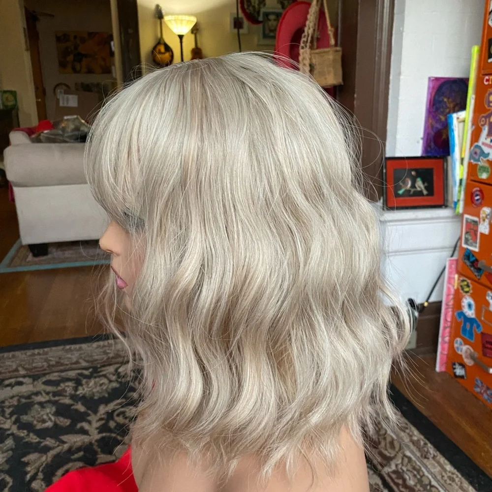 CLEARANCE born blonde short bob wig w bangs